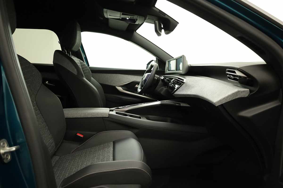 peugeot-5008-2025-gasolina-1199cc