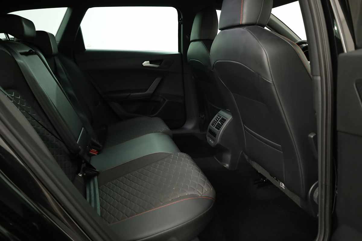 seat-leon-st-2025-hibrido-a-gasolina-1498cc