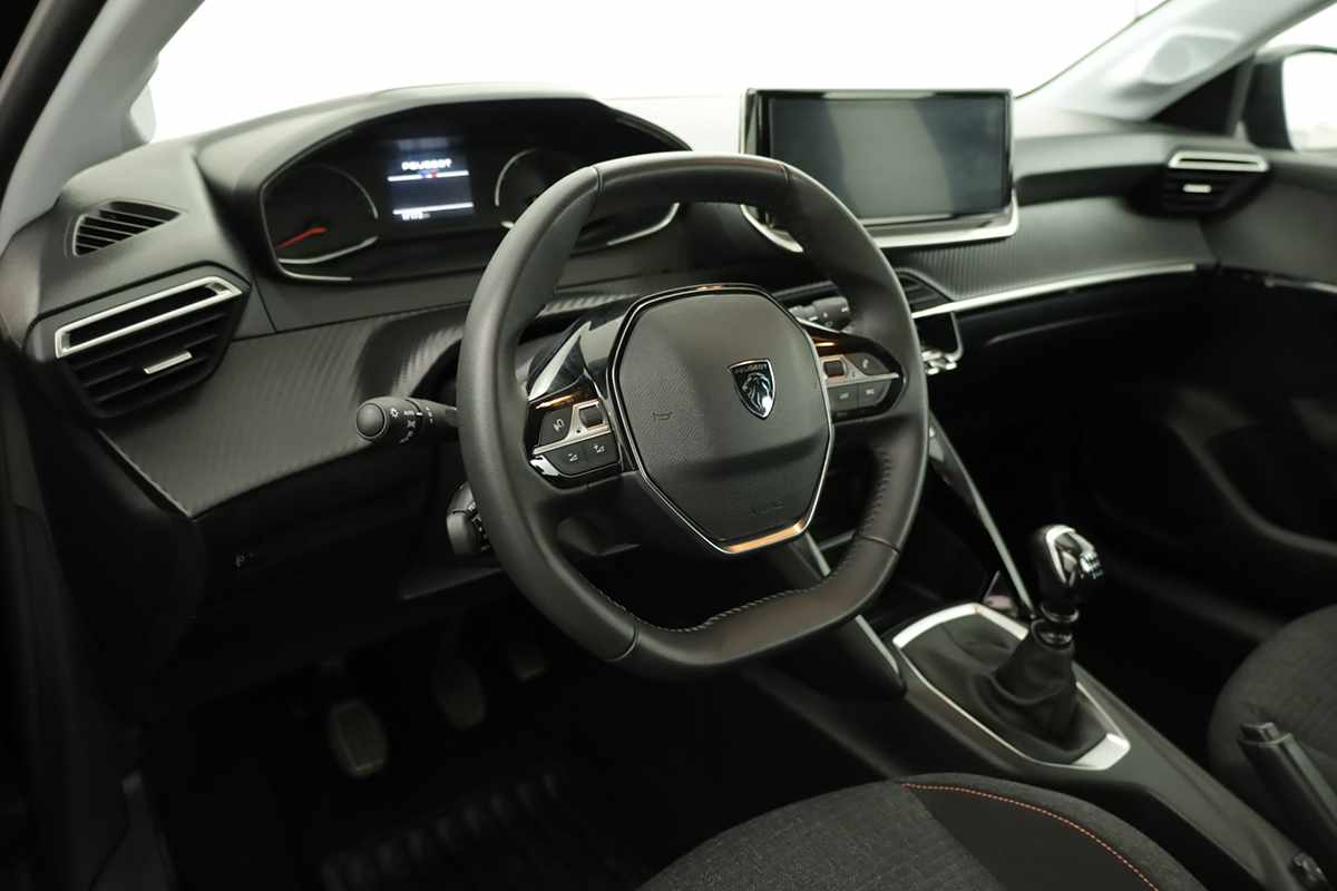 peugeot-208-2025-gasolina-1199cc