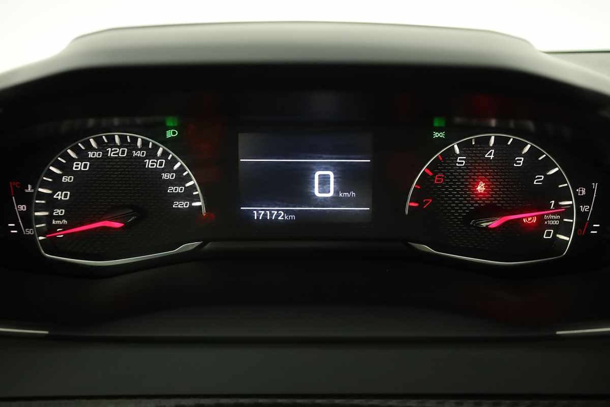 peugeot-208-2025-gasolina-1199cc