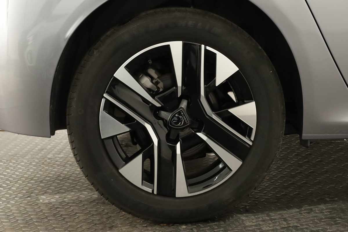 peugeot-208-2025-gasolina-1199cc