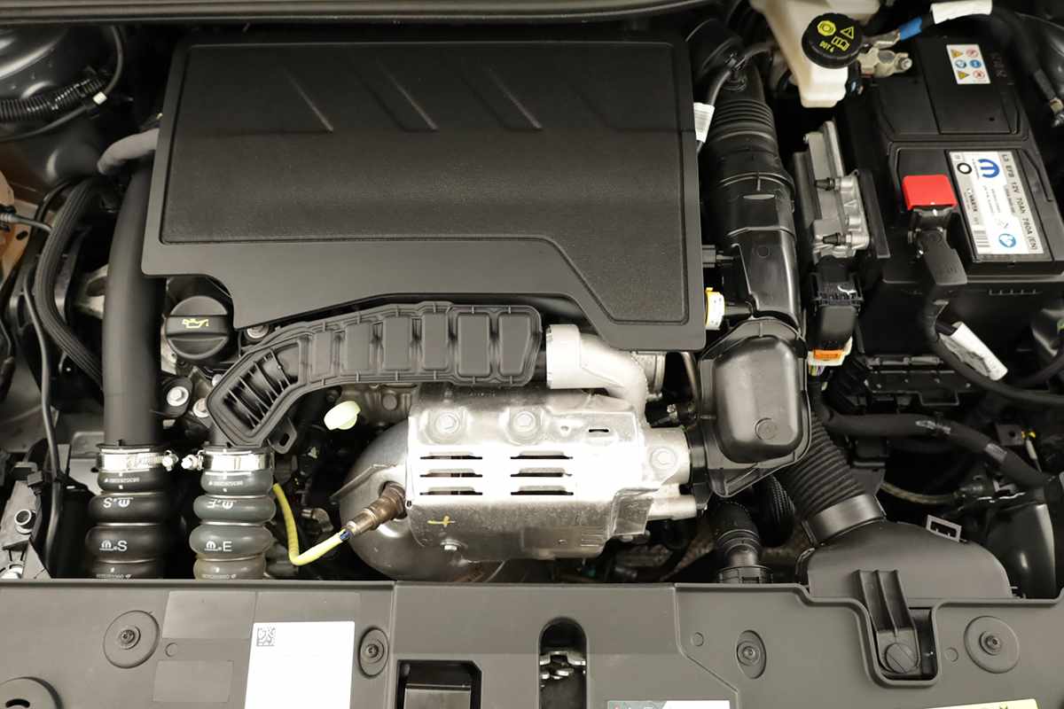 peugeot-208-2025-gasolina-1199cc
