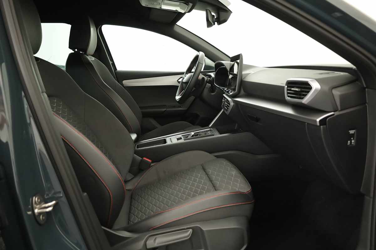 seat-leon-st-2025-hibrido-a-gasolina-1498cc