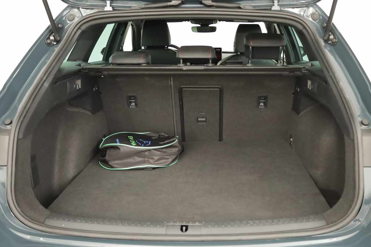seat-leon-st-2025-hibrido-a-gasolina-1498cc