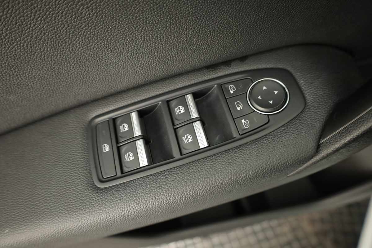 renault-captur-2023-gpl-999cc