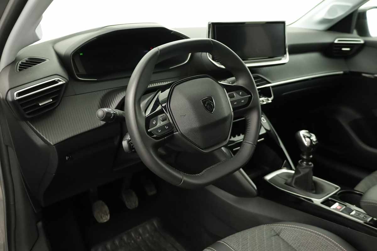 peugeot-208-2025-gasolina-1199cc