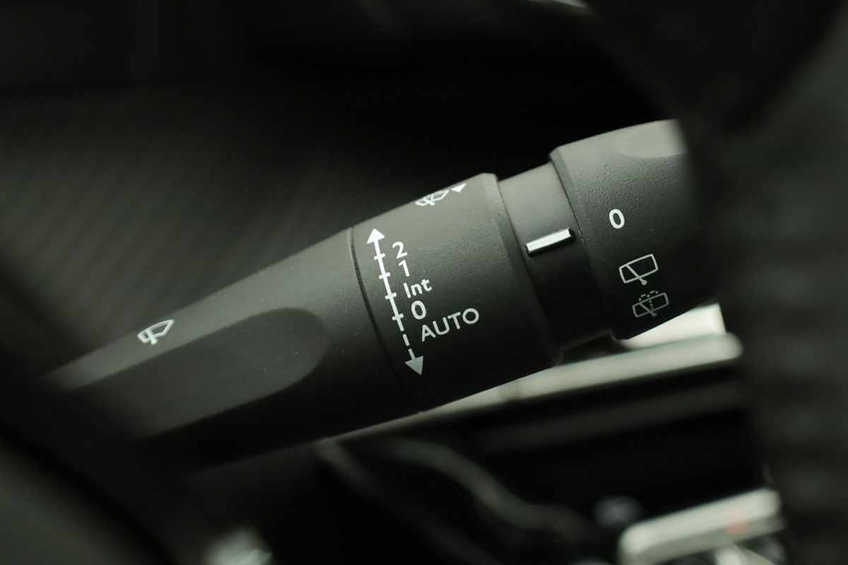 peugeot-208-2025-gasolina-1199cc