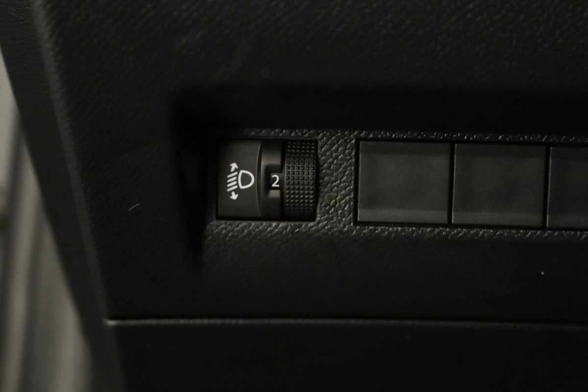 peugeot-208-2025-gasolina-1199cc