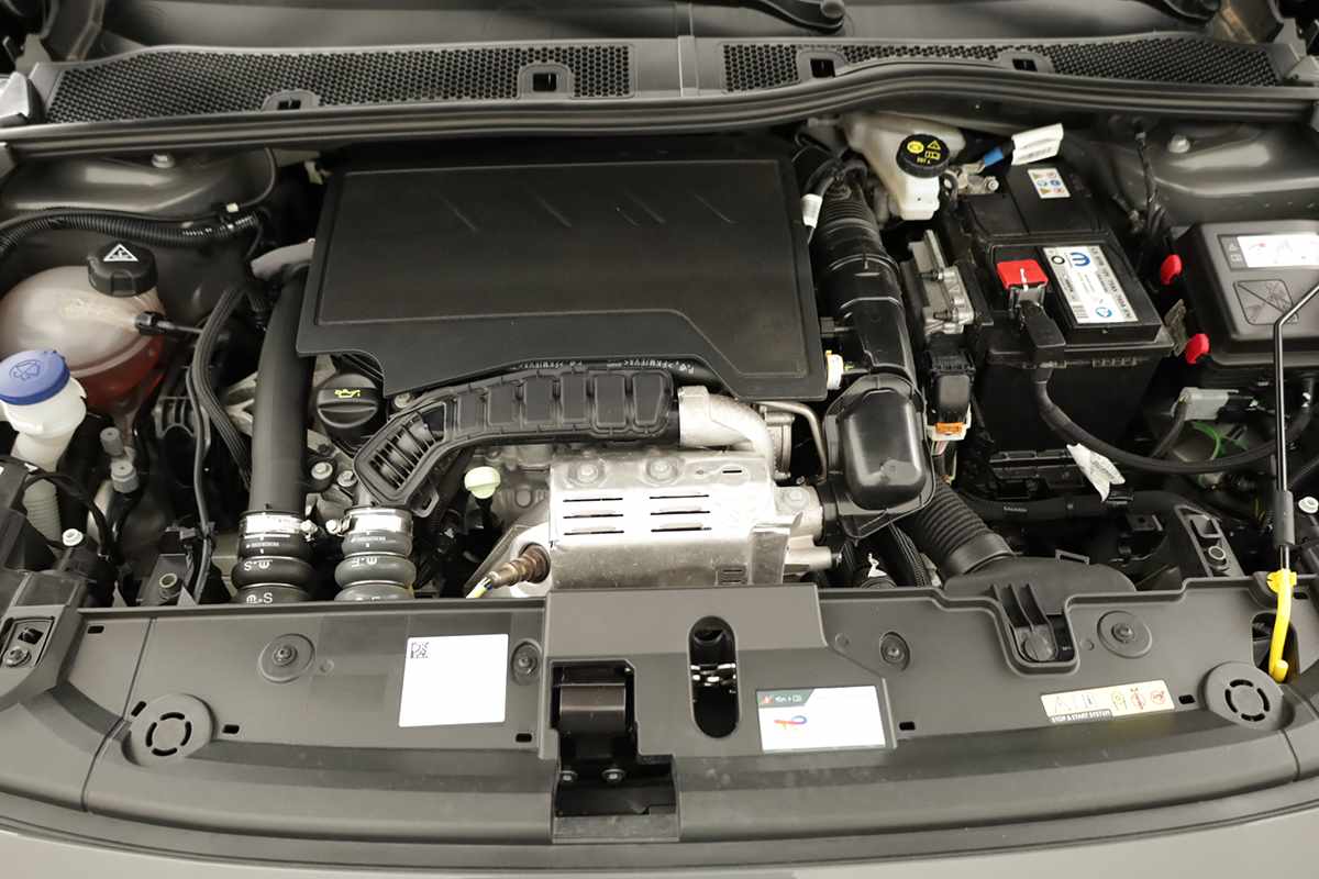 peugeot-208-2025-gasolina-1199cc