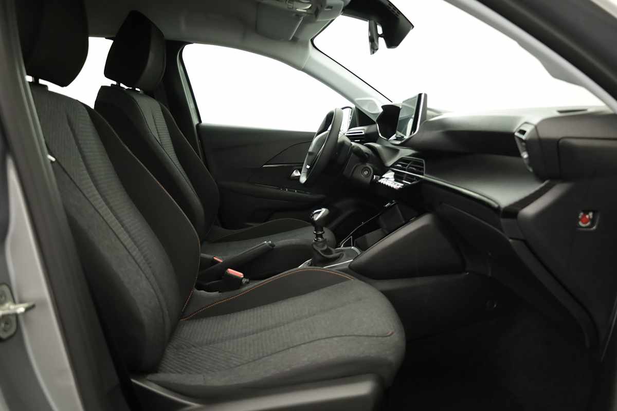 peugeot-208-2025-gasolina-1199cc