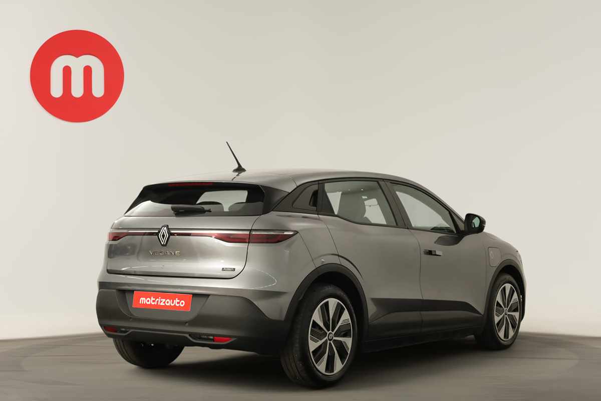renault-megane-e-tech-2024-eletrico-0cc