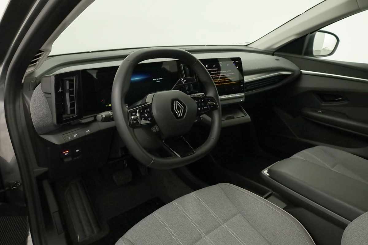 renault-megane-e-tech-2024-eletrico-0cc