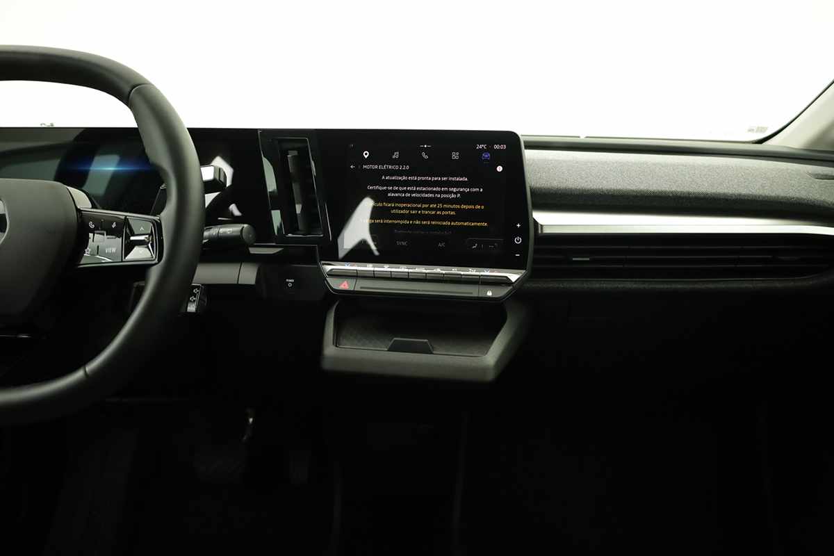 renault-megane-e-tech-2024-eletrico-0cc