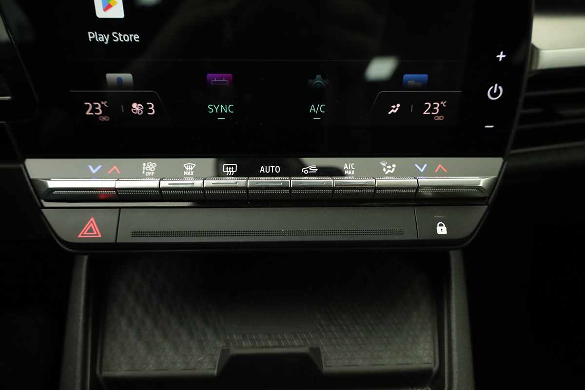 renault-megane-e-tech-2024-eletrico-0cc