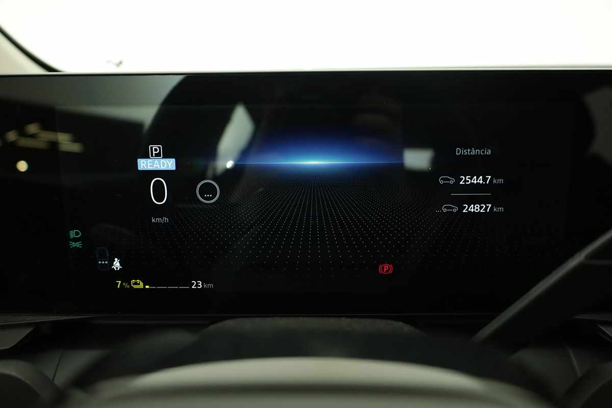 renault-megane-e-tech-2024-eletrico-0cc