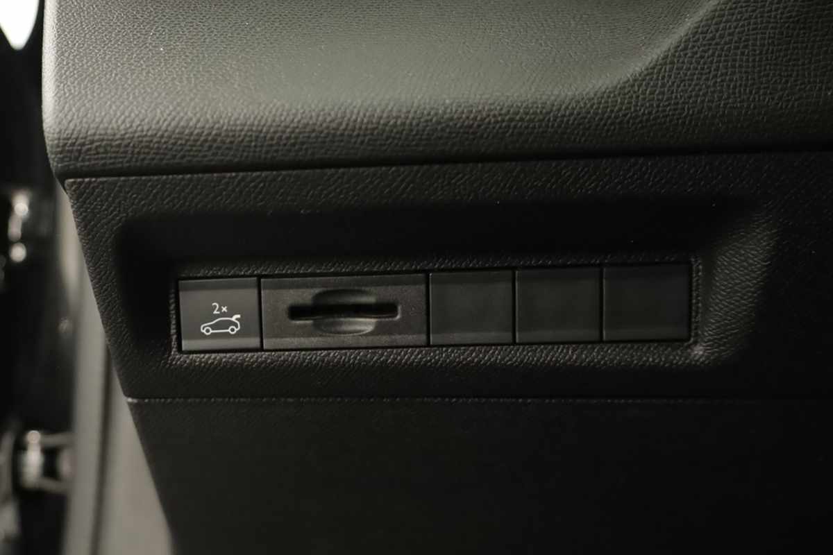peugeot-408-2024-gasolina-1199cc