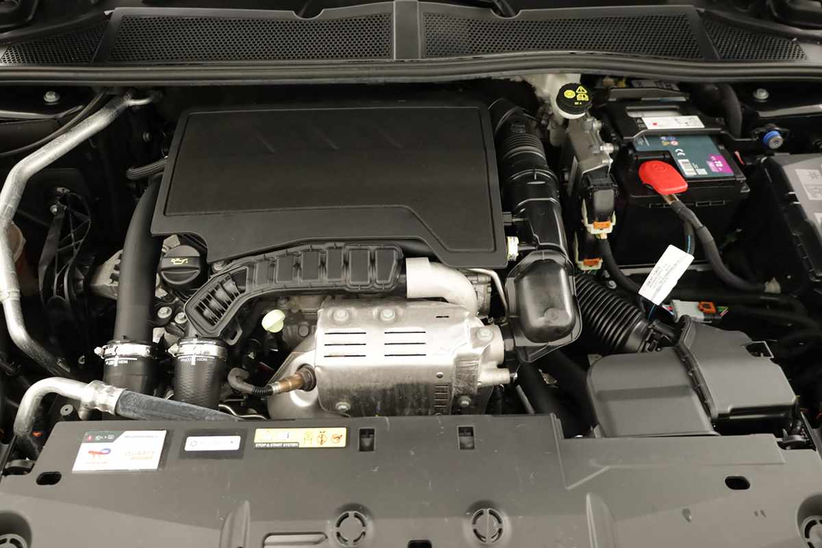 peugeot-408-2024-gasolina-1199cc