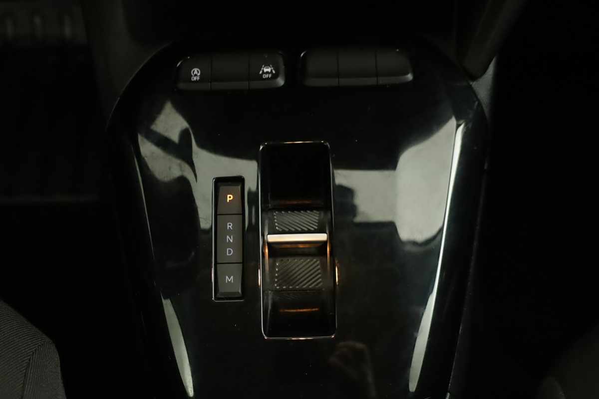 opel-corsa-2025-gasolina-1199cc