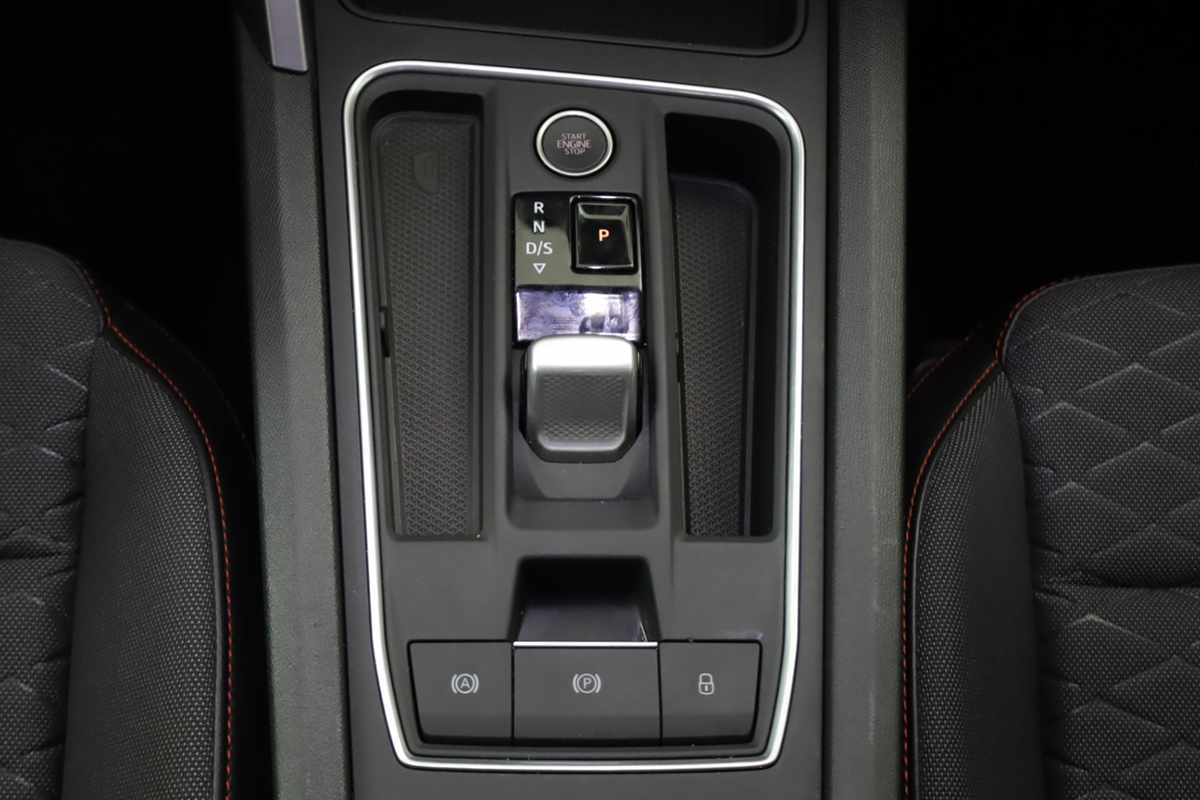 seat-leon-st-2025-hibrido-a-gasolina-1498cc