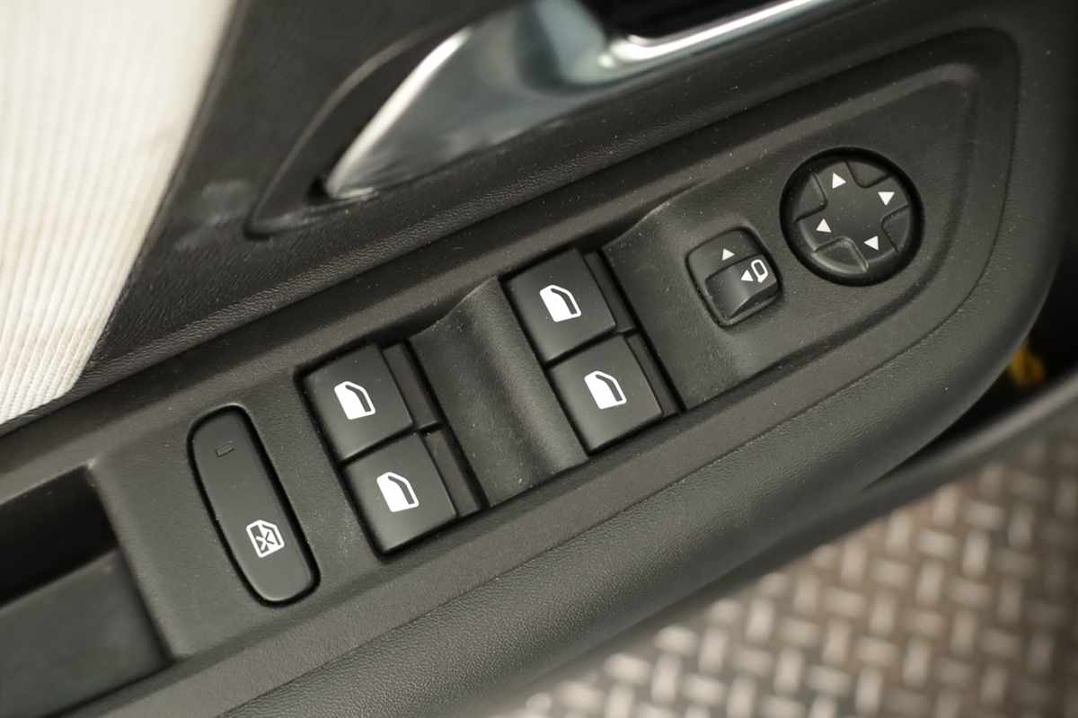 citroen-c4-2025-gasolina-1199cc