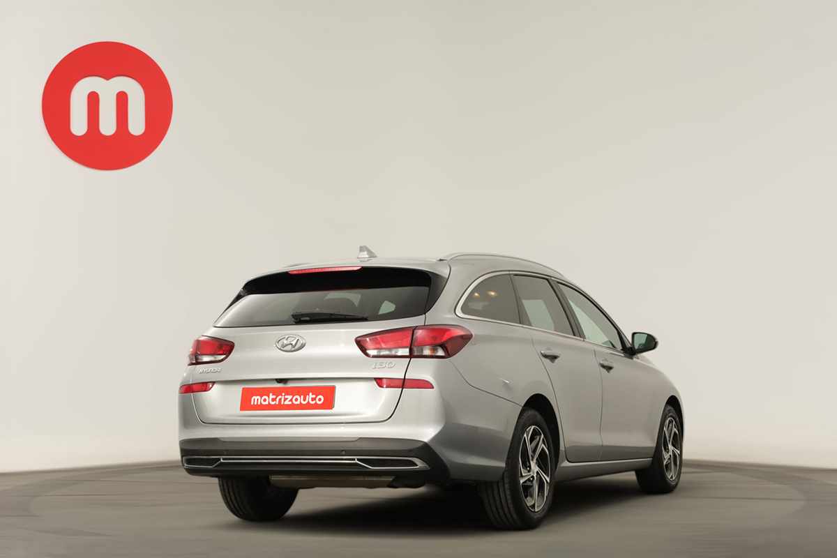 hyundai-i30-sw-2024-gasolina-998cc