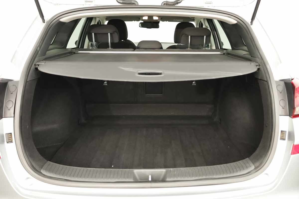 hyundai-i30-sw-2024-gasolina-998cc