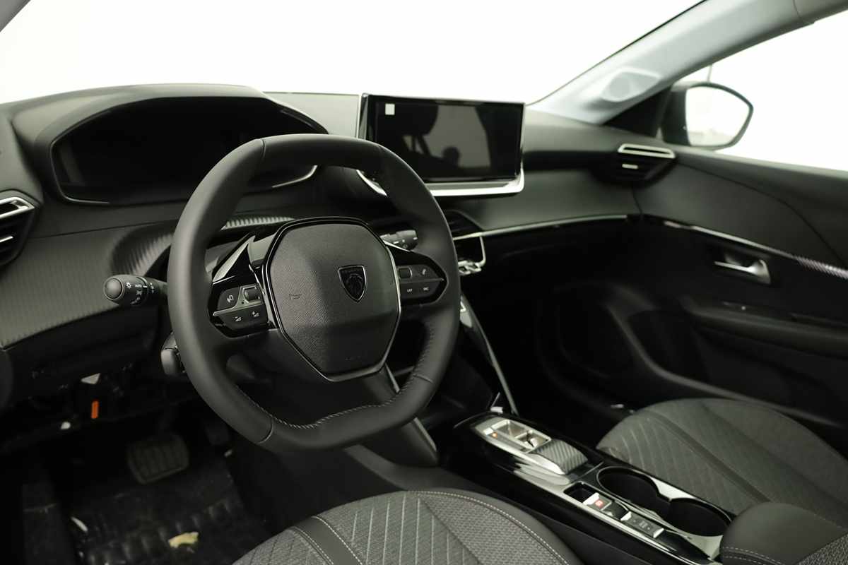 peugeot-208-2026-gasolina-1199cc