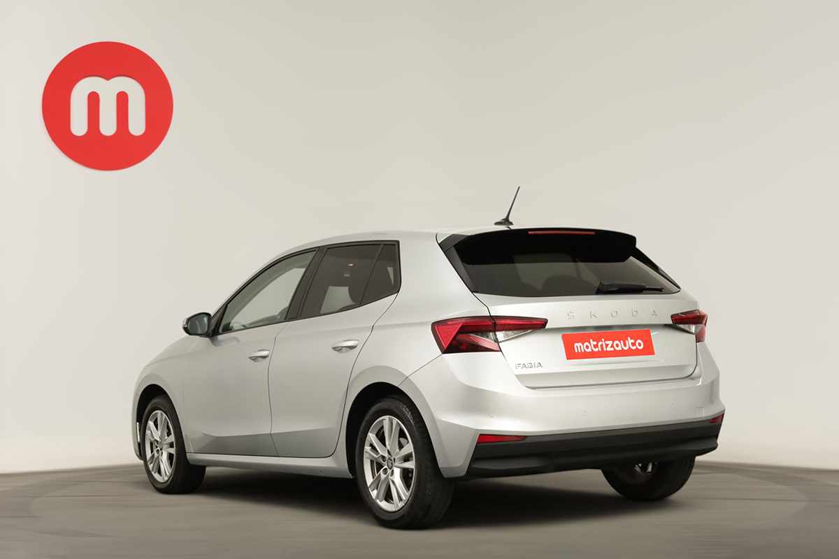 skoda-fabia-2025-gasolina-999cc