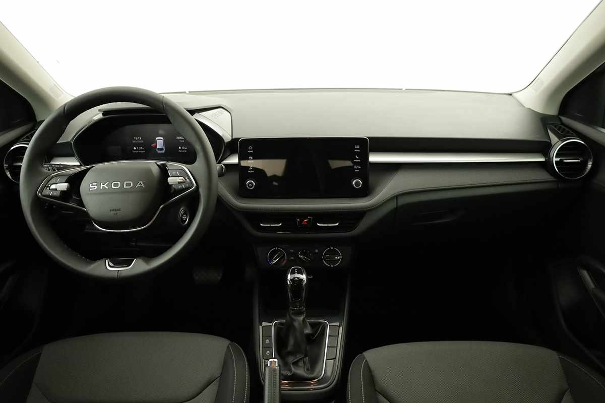 skoda-fabia-2025-gasolina-999cc