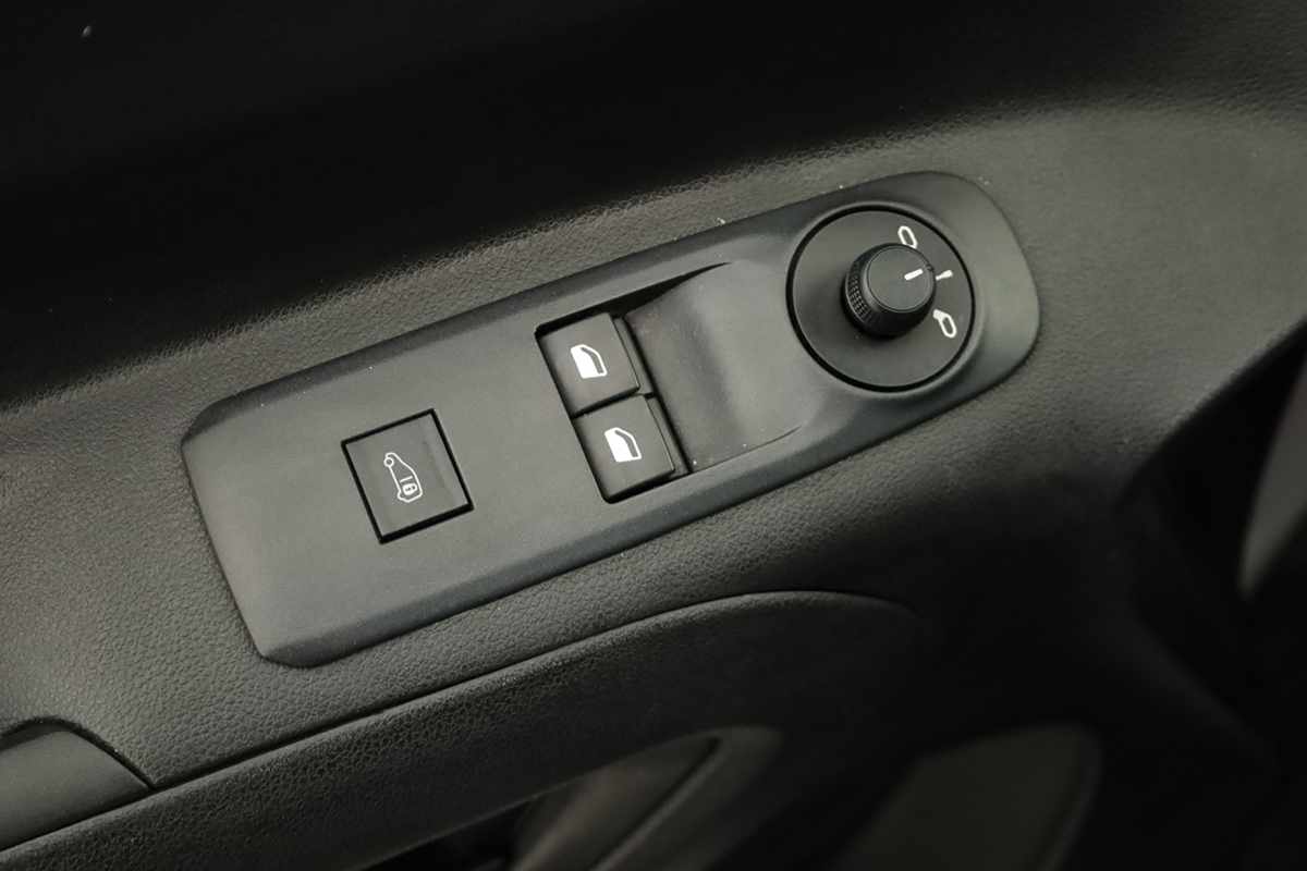 citroen-berlingo-2024-diesel-1499cc