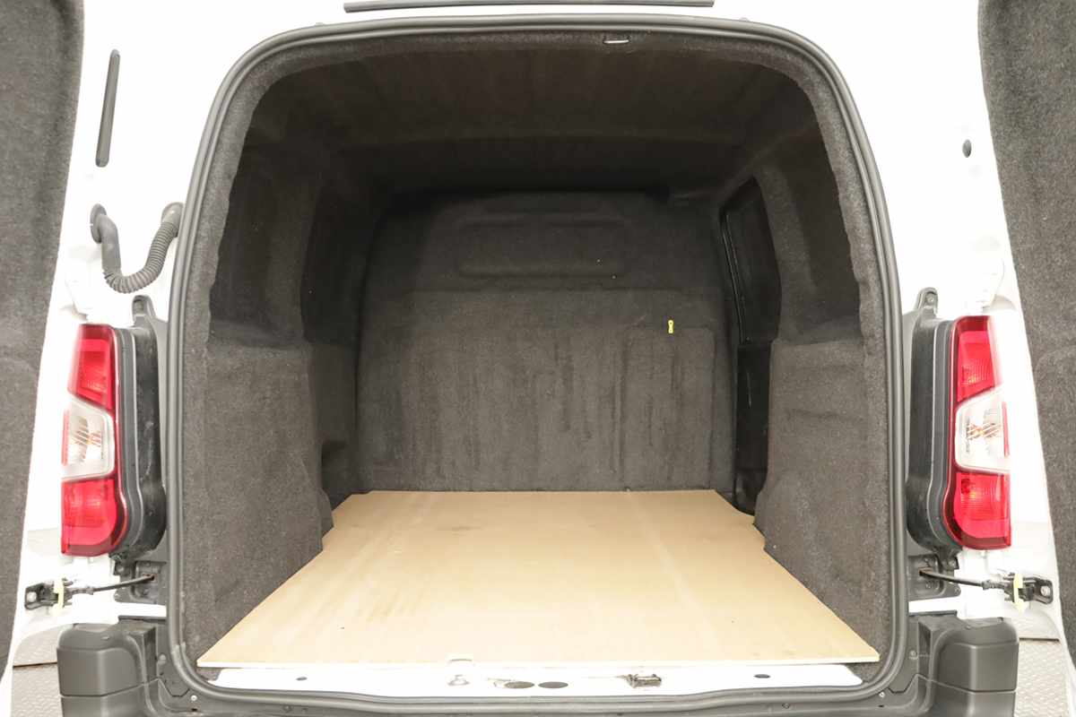 citroen-berlingo-2024-diesel-1499cc