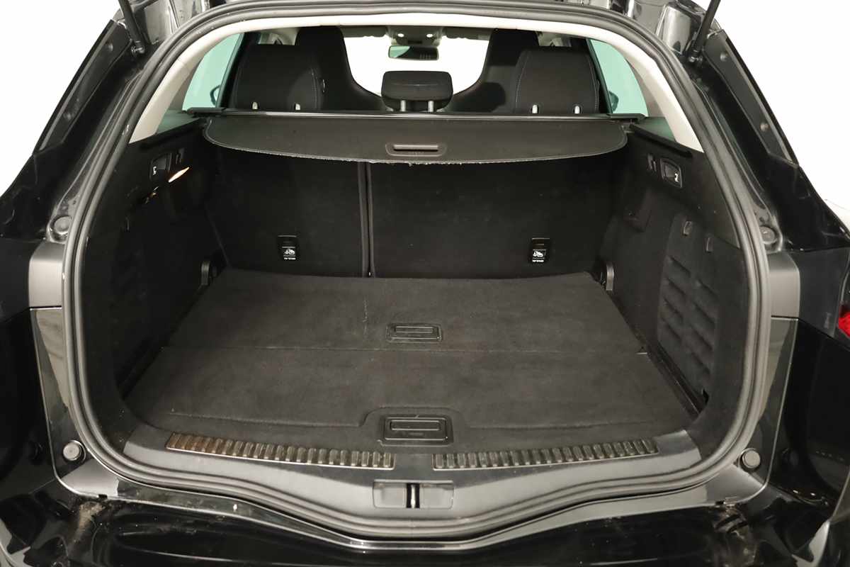 renault-megane-sport-tourer-2020-diesel-1461cc