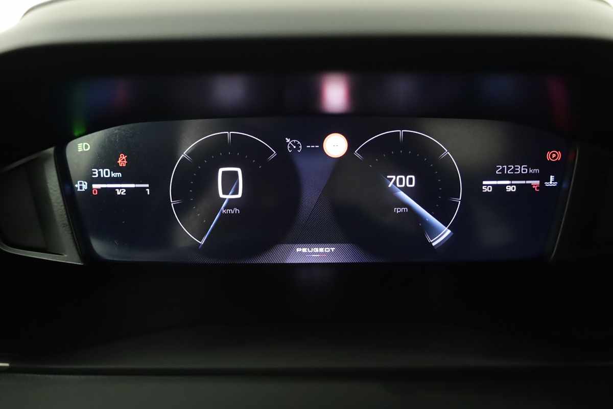 peugeot-2008-2025-gasolina-1199cc