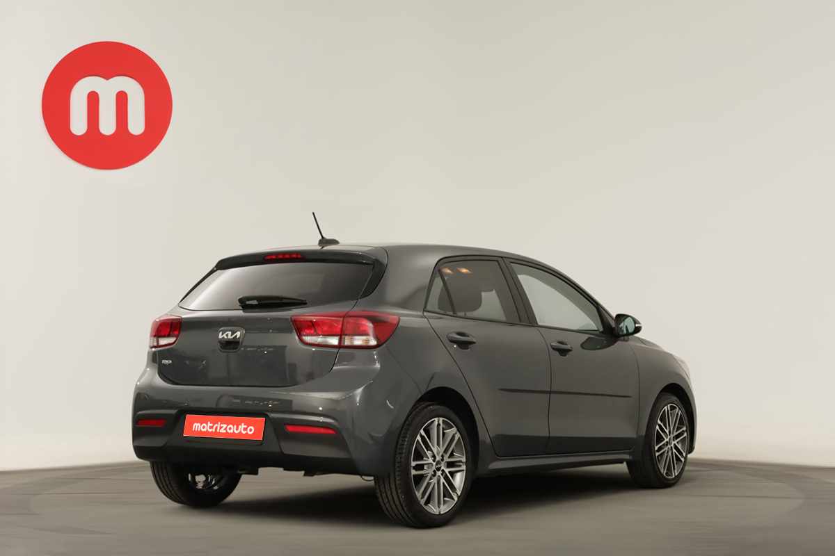 kia-rio-2023-gasolina-998cc