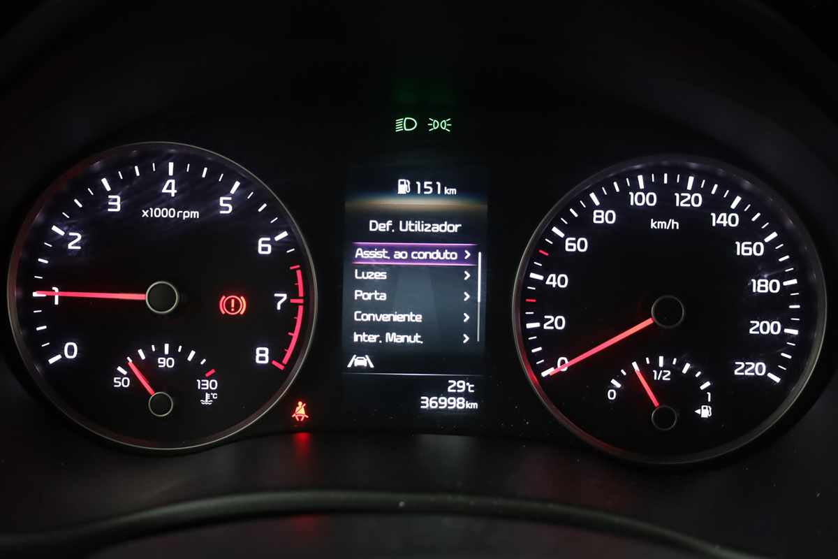 kia-rio-2023-gasolina-998cc