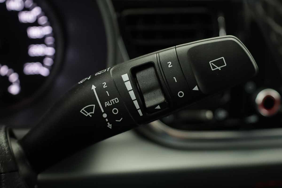 kia-rio-2023-gasolina-998cc
