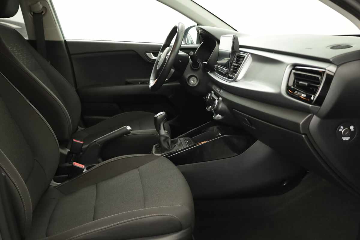 kia-rio-2023-gasolina-998cc