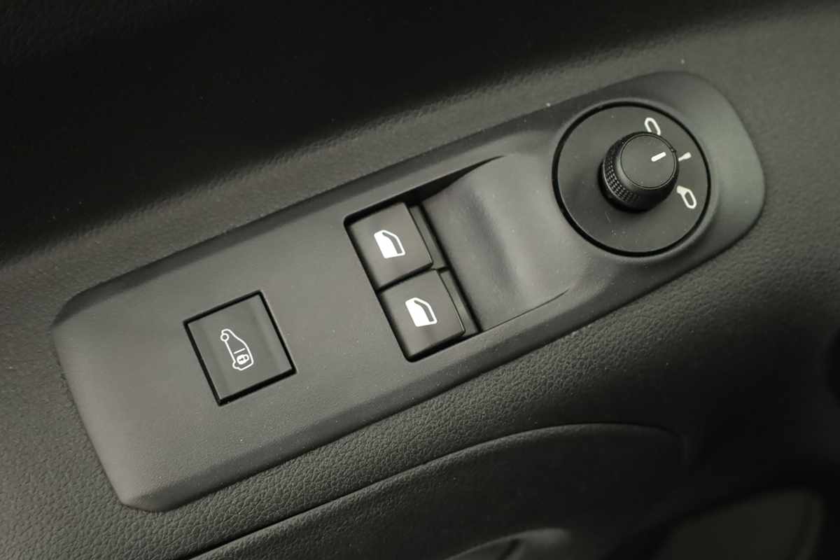 citroen-berlingo-2024-diesel-1499cc