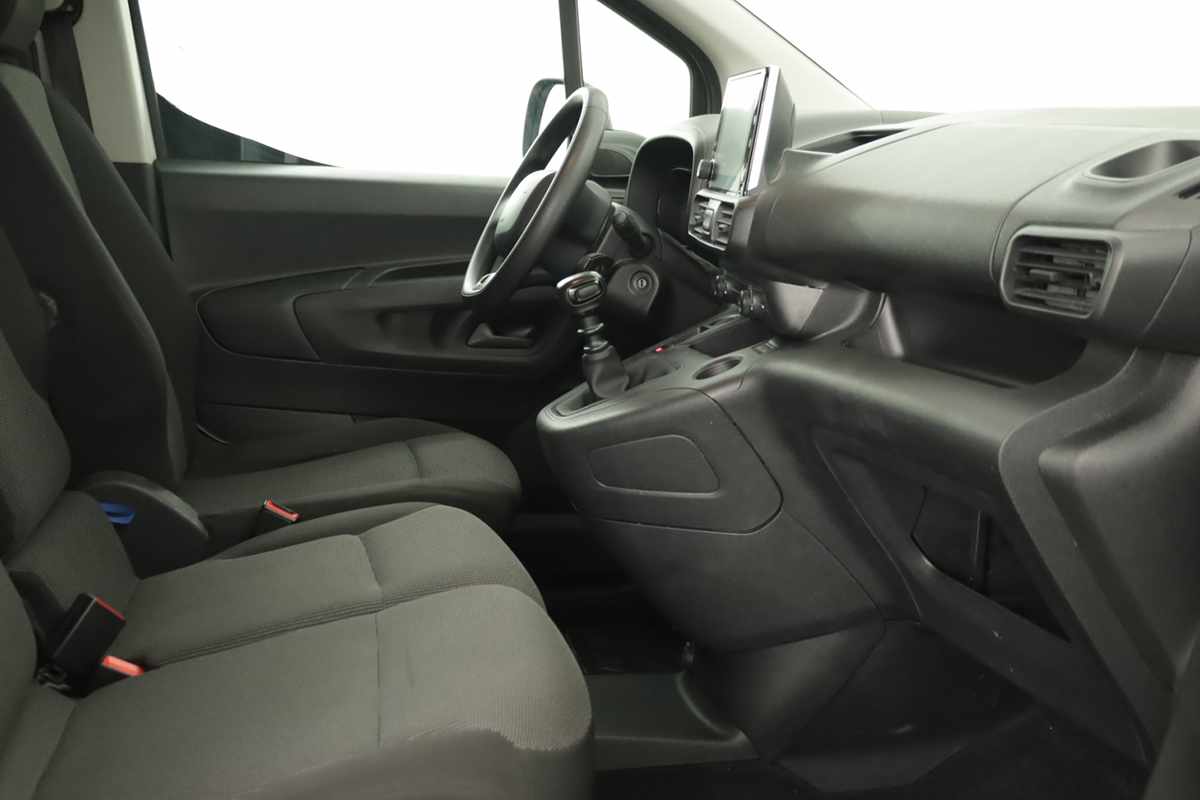 citroen-berlingo-2024-diesel-1499cc