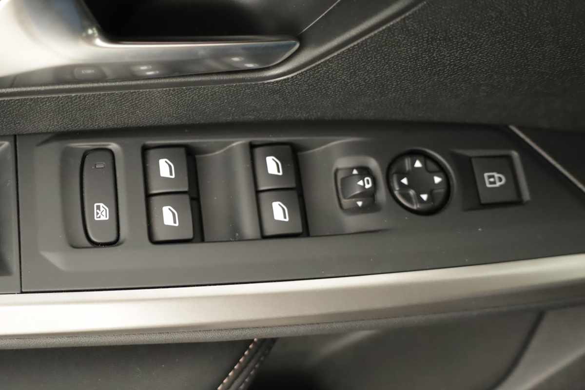 peugeot-5008-2025-gasolina-1199cc
