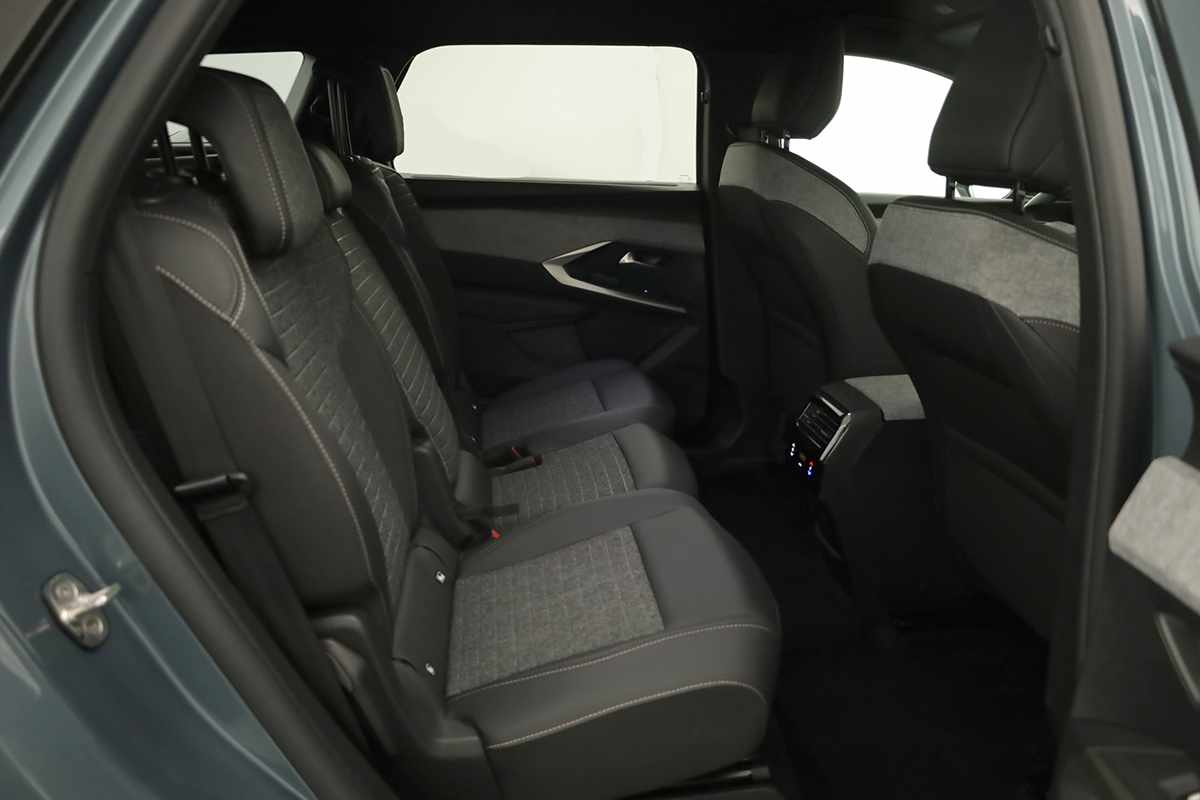 peugeot-5008-2025-gasolina-1199cc