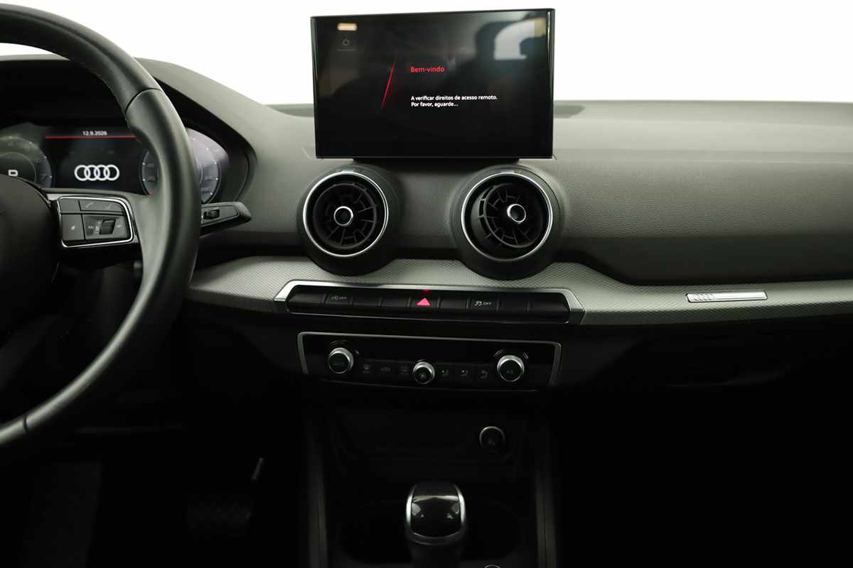 audi-q2-2025-gasolina-1498cc