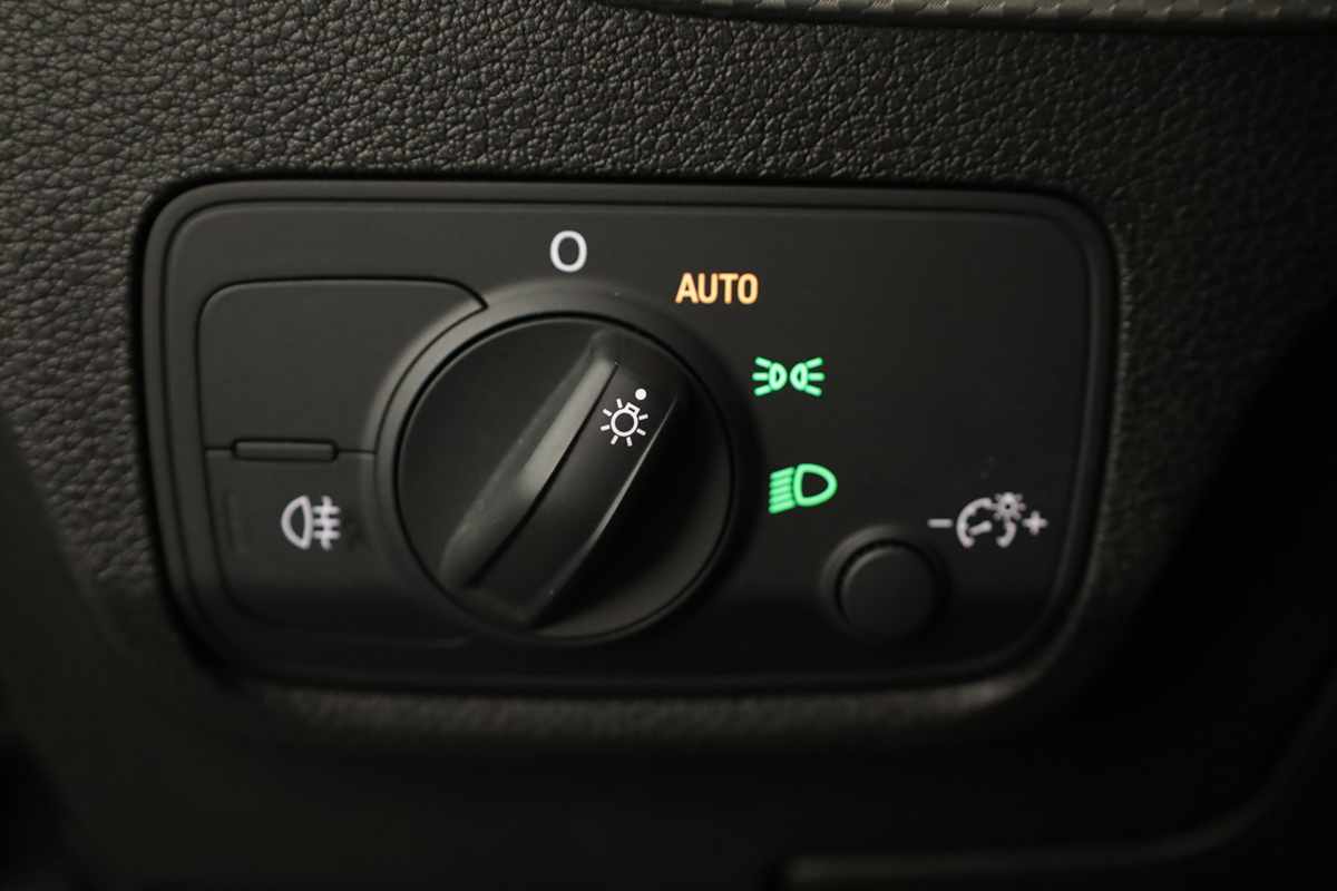 audi-q2-2025-gasolina-1498cc