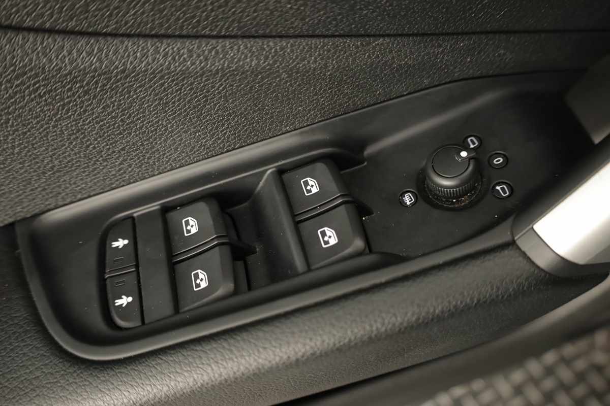 audi-q2-2025-gasolina-1498cc