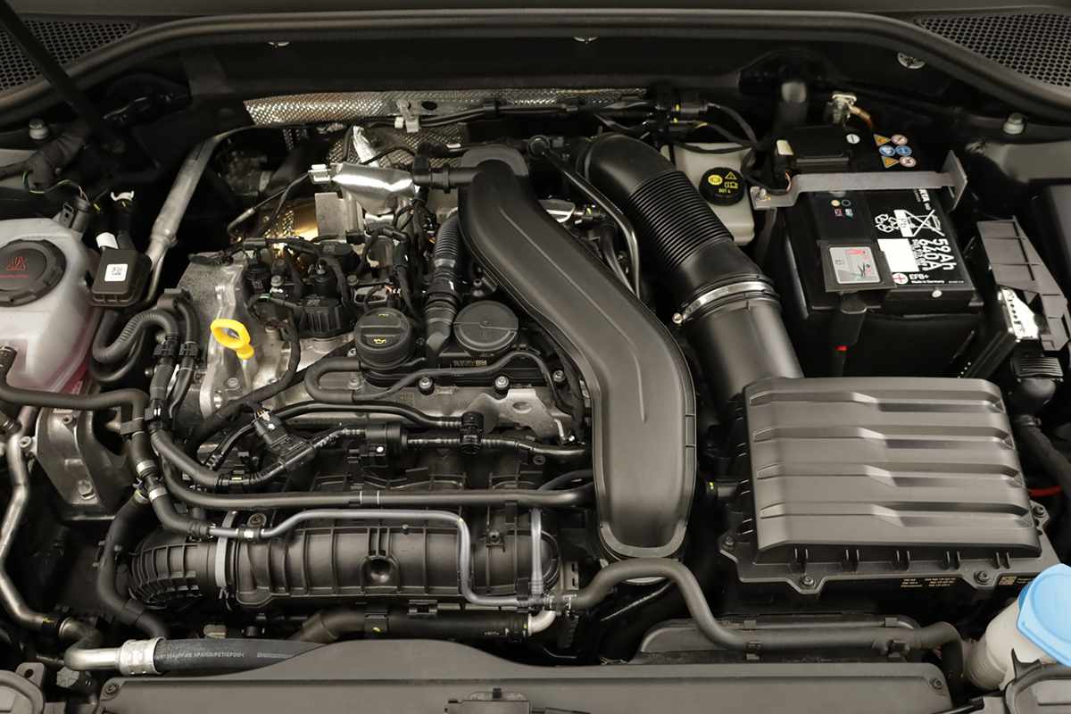 audi-q2-2025-gasolina-1498cc