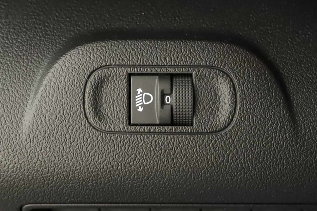 citroen-berlingo-2024-diesel-1499cc