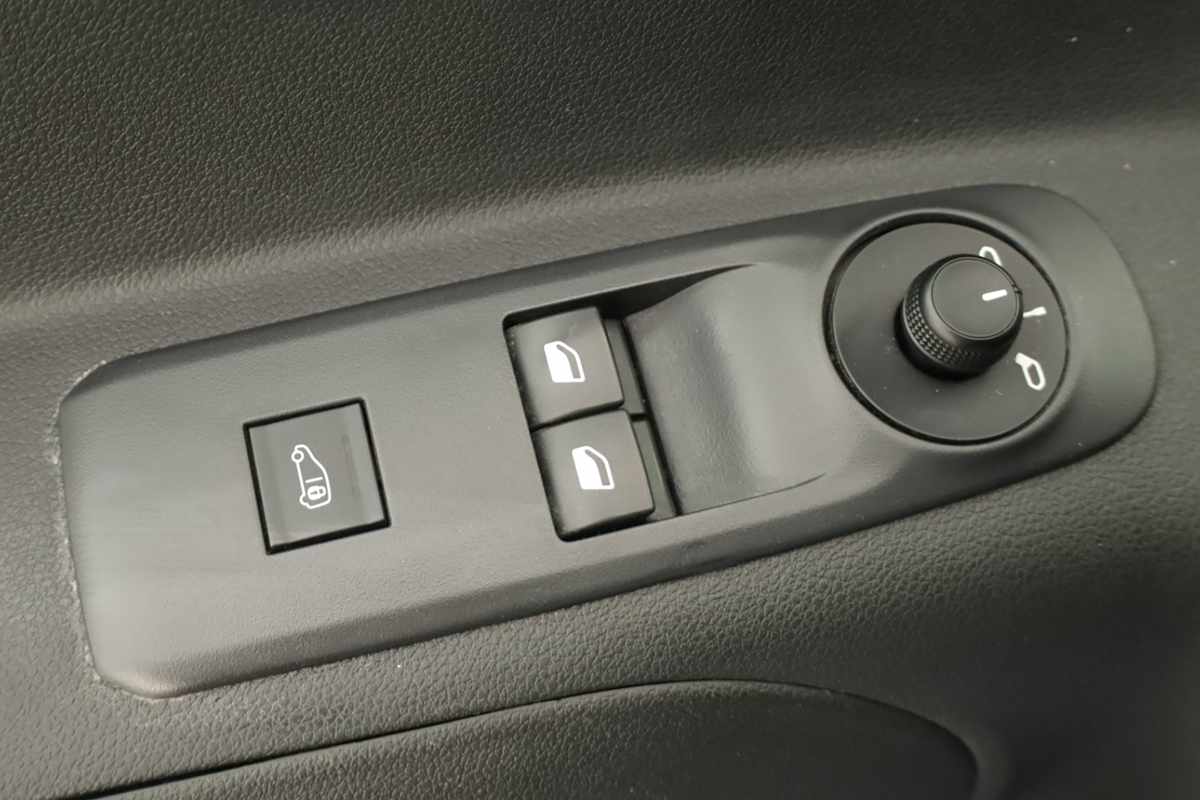 citroen-berlingo-2024-diesel-1499cc