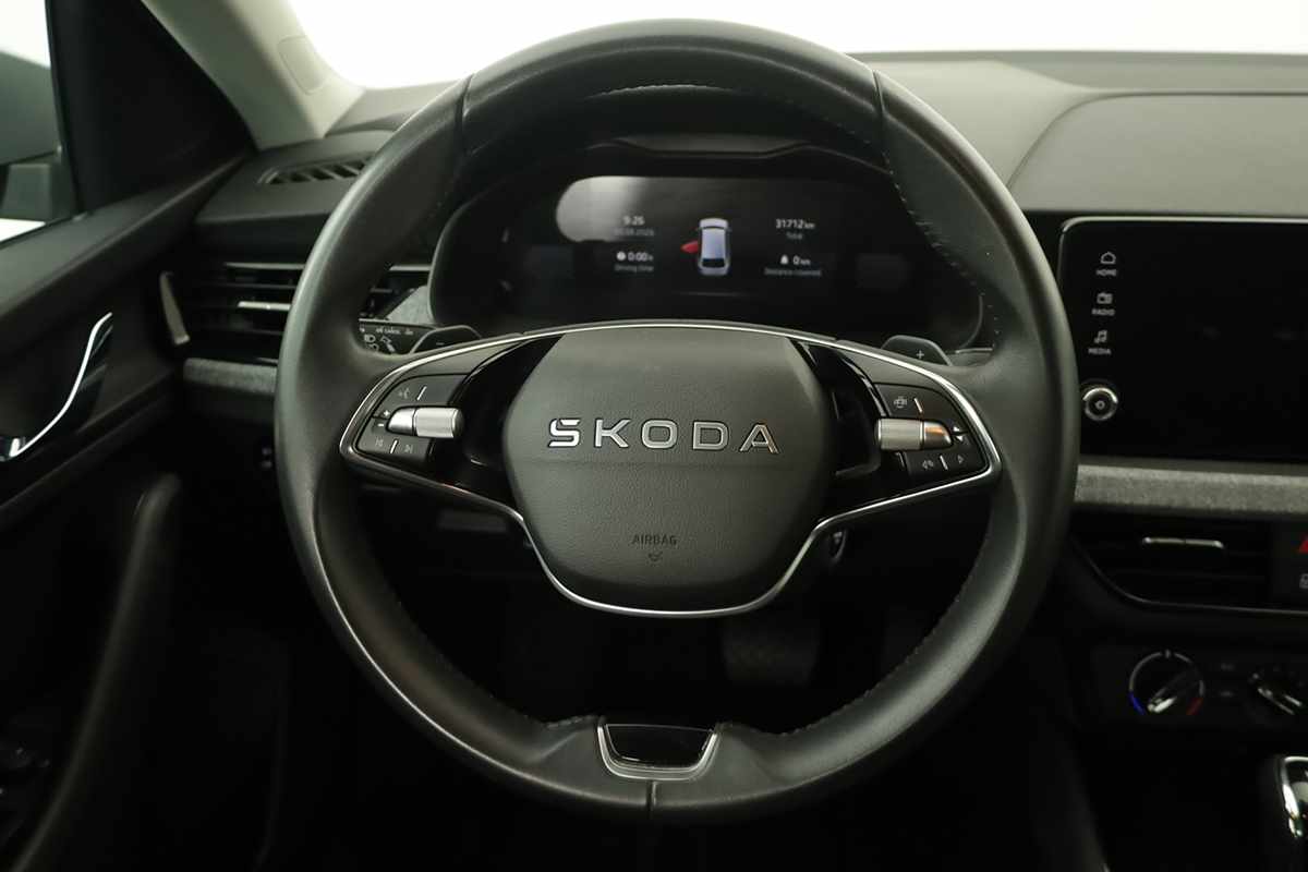 skoda-scala-2025-gasolina-999cc