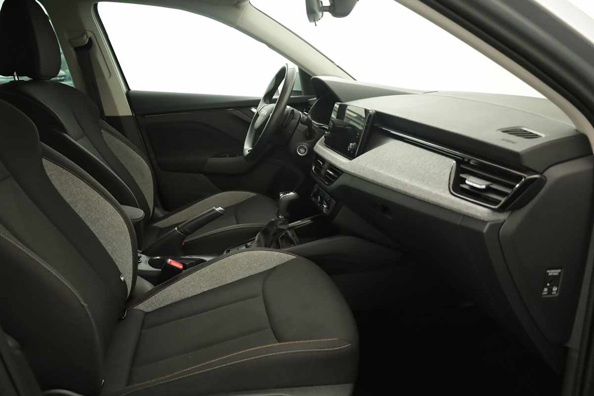 skoda-scala-2025-gasolina-999cc