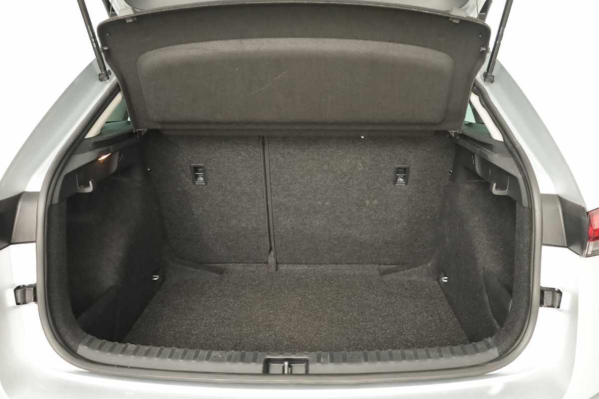 skoda-scala-2025-gasolina-999cc